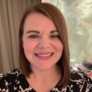 Meet your Posher, Stephenie